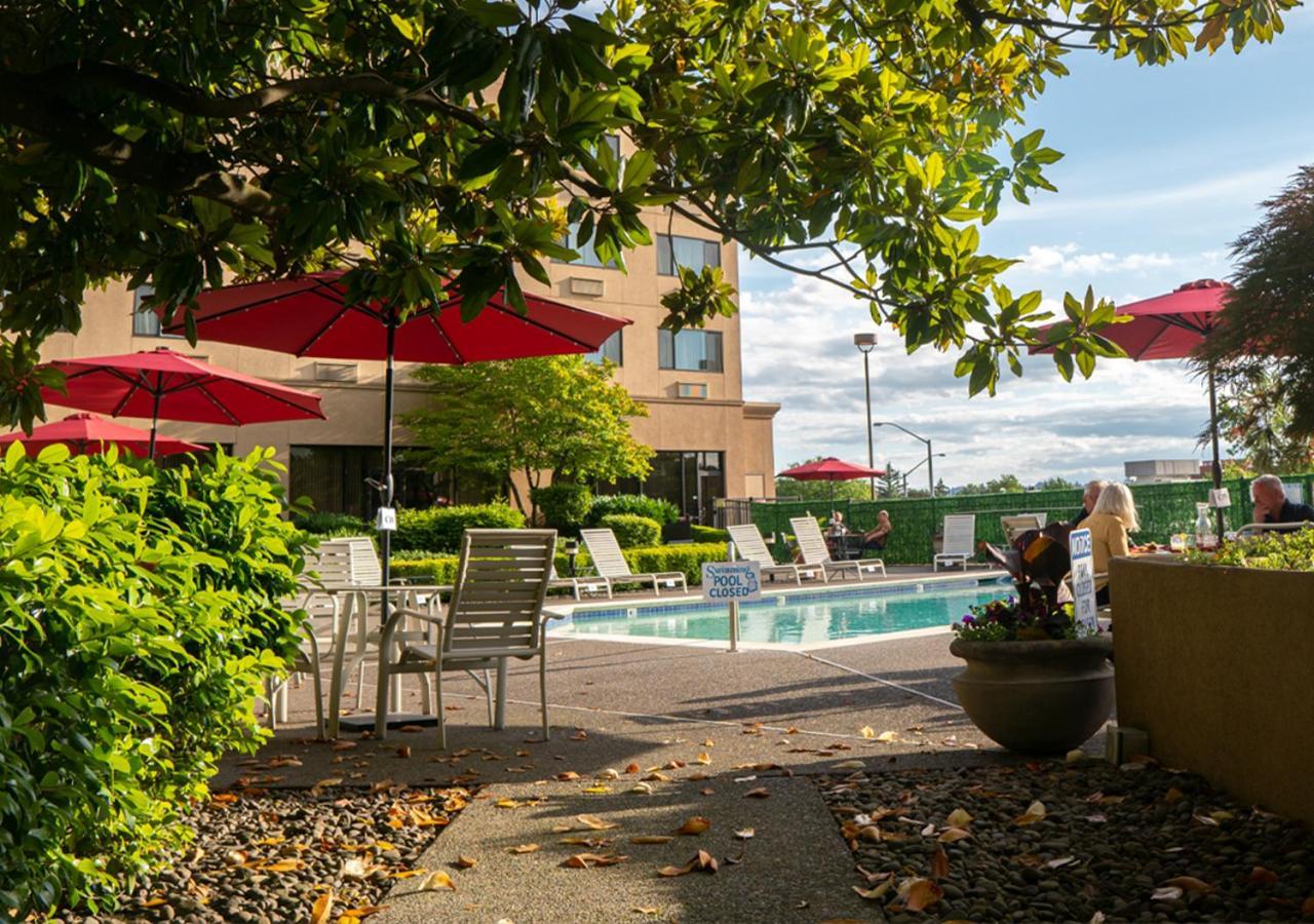 Monarch Hotel & Conference Center Clackamas Extérieur photo