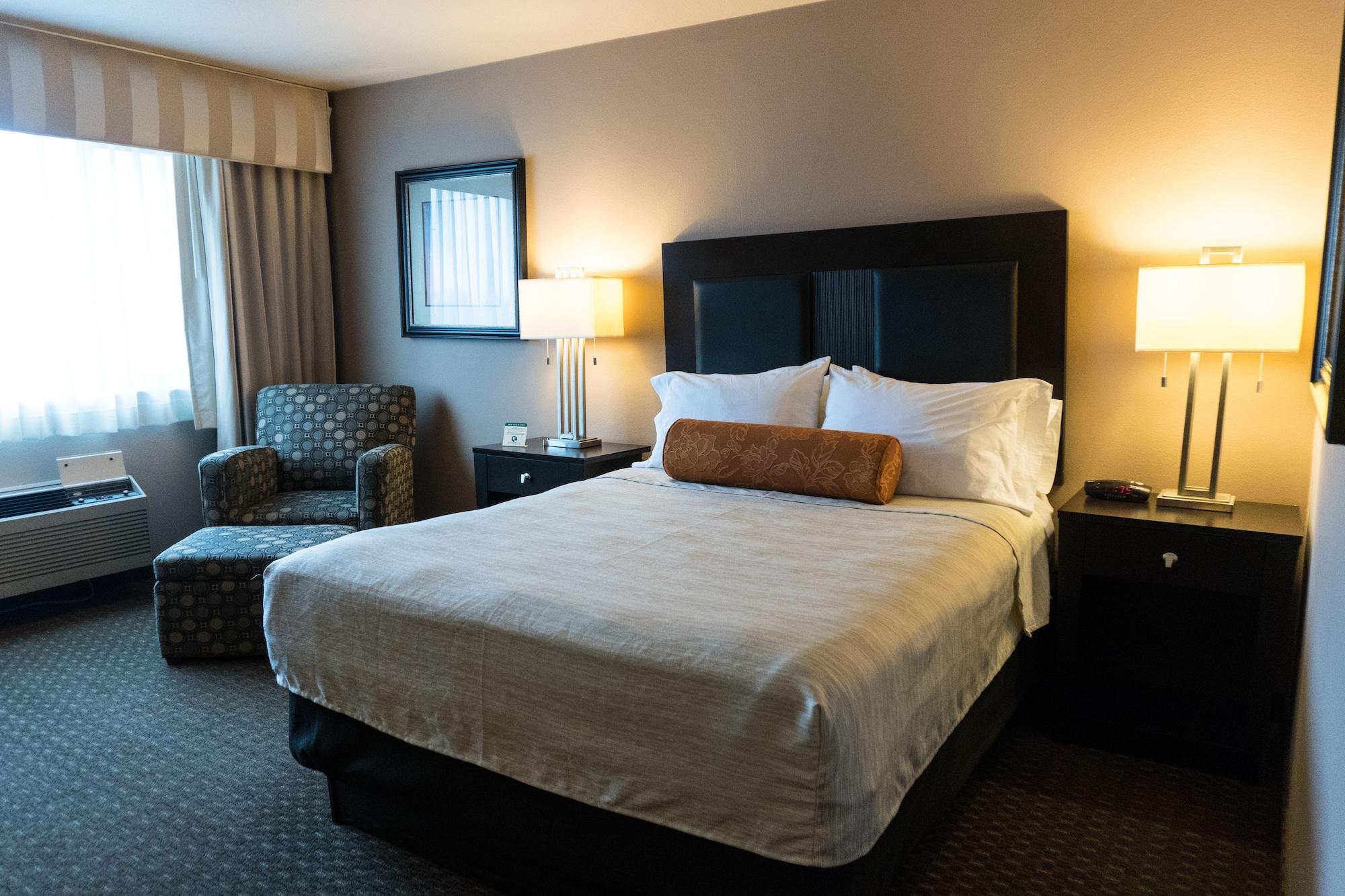 Monarch Hotel & Conference Center Clackamas Extérieur photo