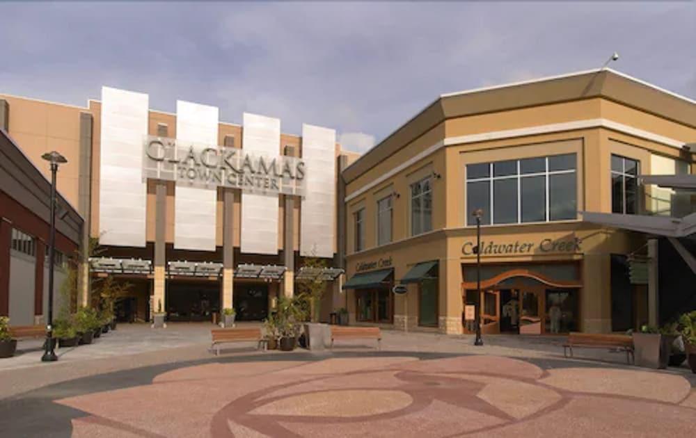 Monarch Hotel & Conference Center Clackamas Extérieur photo