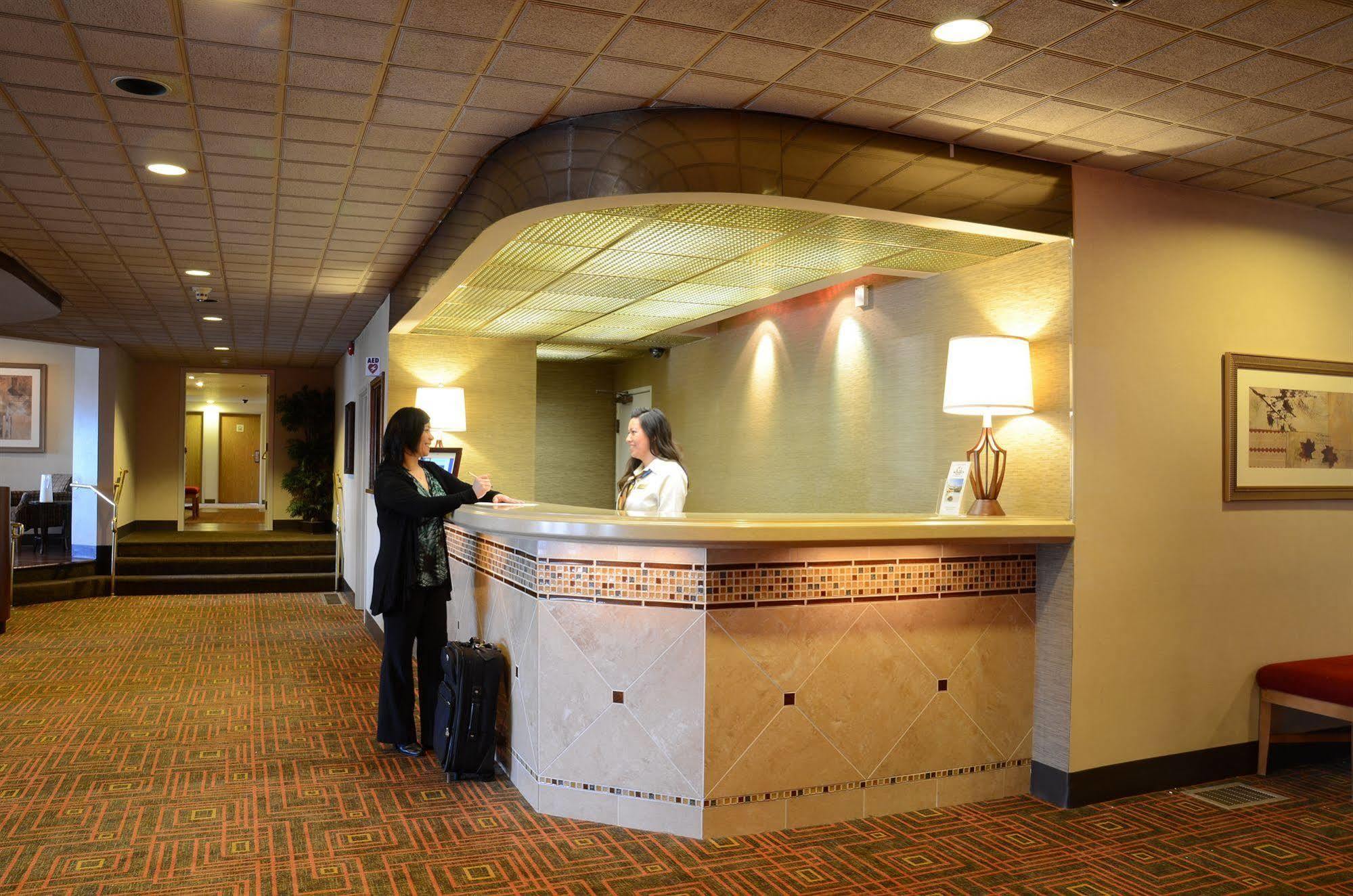 Monarch Hotel & Conference Center Clackamas Extérieur photo